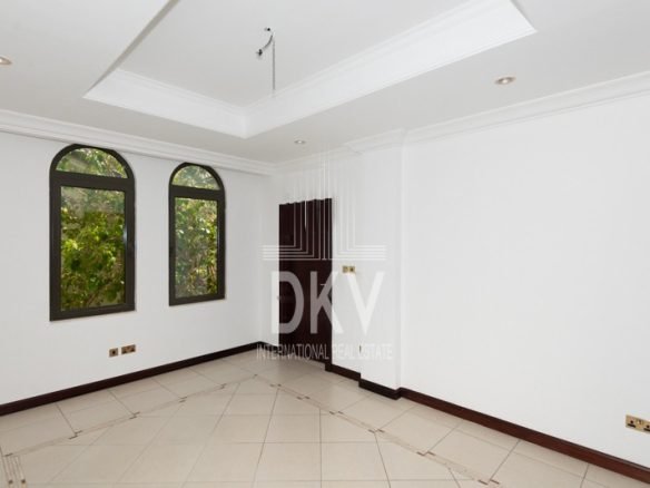 5 Bedroom Garden Home Villa for Rent in Palm Jumeirah
