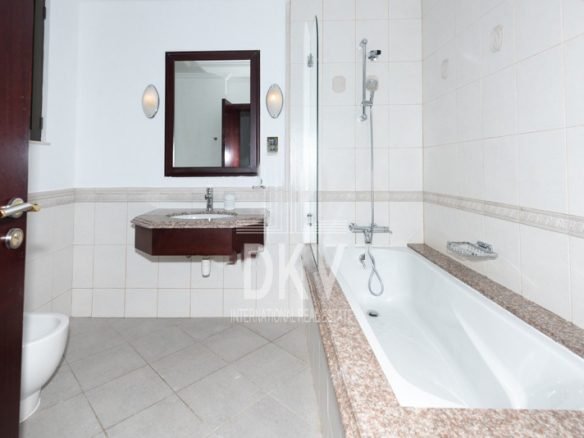 5 Bedroom Garden Home Villa for Rent in Palm Jumeirah