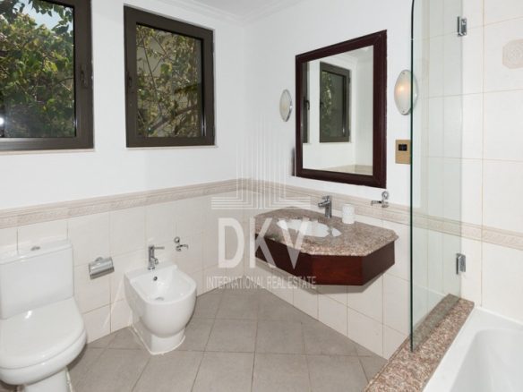 5 Bedroom Garden Home Villa for Rent in Palm Jumeirah