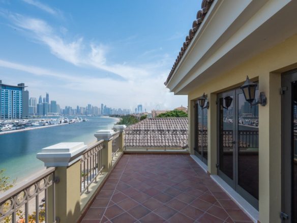 5 Bedroom Garden Home Villa for Rent in Palm Jumeirah