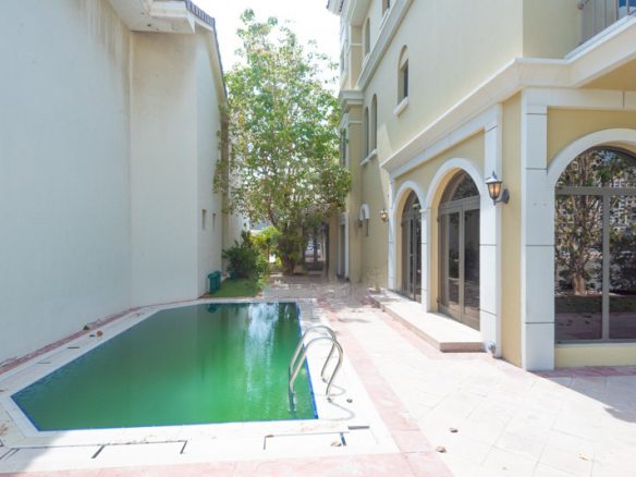 5 Bedroom Garden Home Villa for Rent in Palm Jumeirah