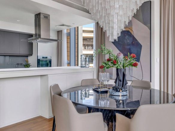 3 bedroom Bluewaters flat with panoramic Ain Dubai views