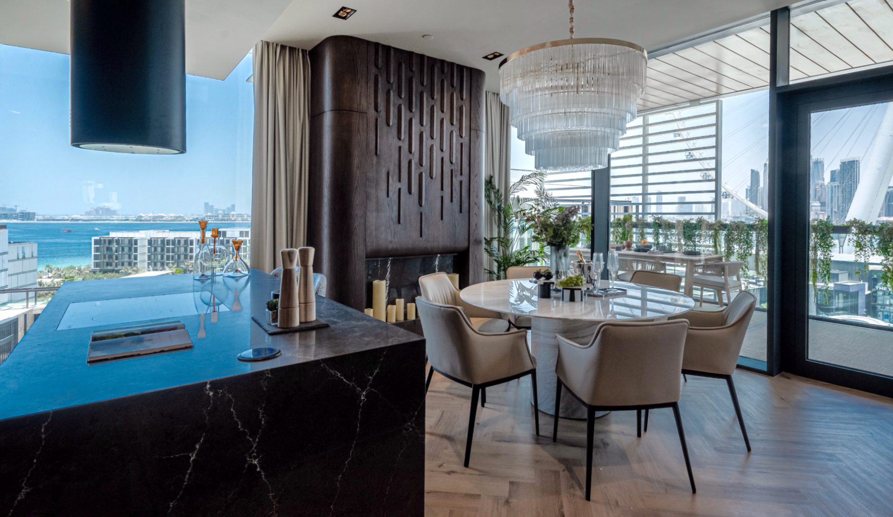 2 bedroom Bluewaters apartment with sea and Ain Dubai views