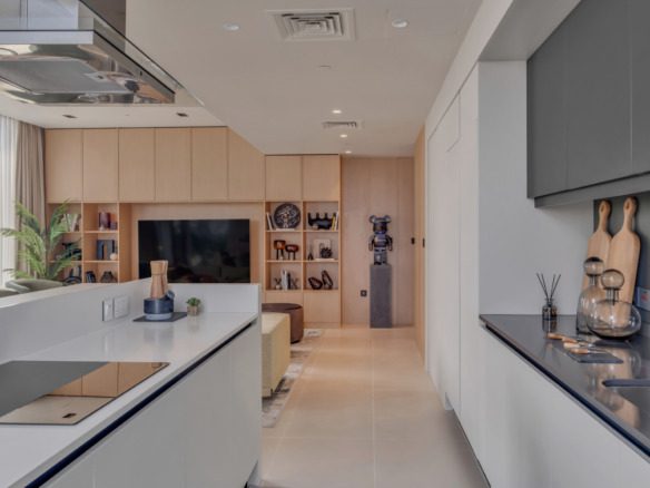 3 bedroom Bluewaters flat with panoramic Ain Dubai views