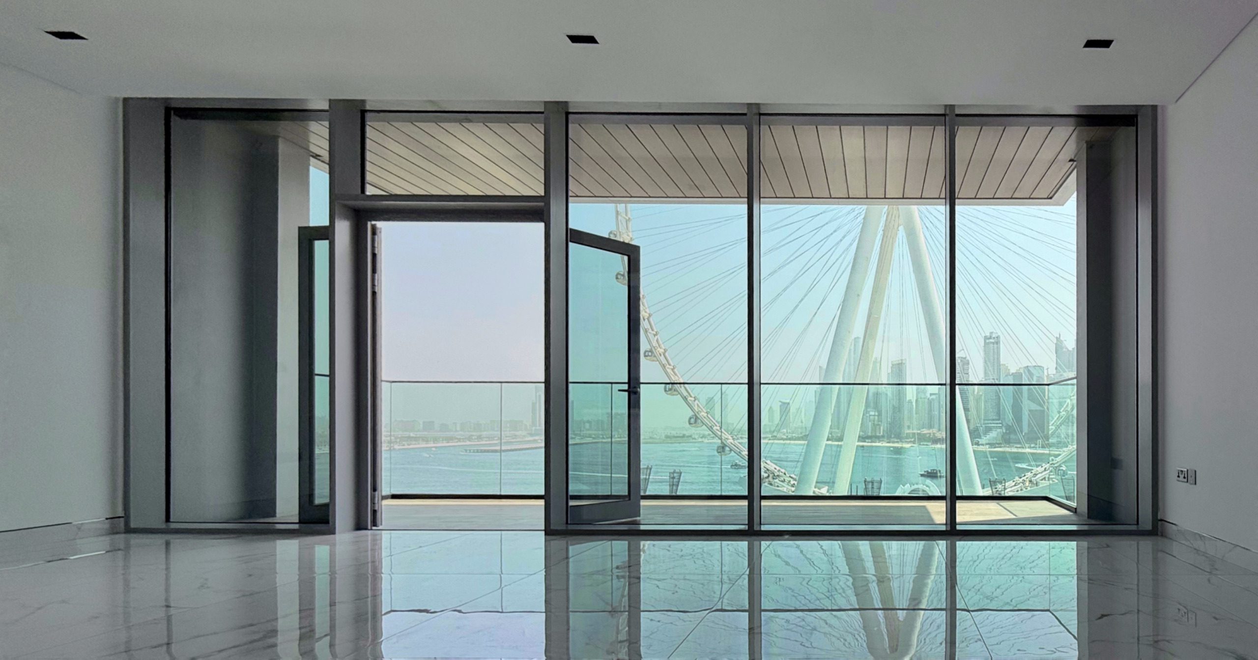 2 bedroom sea view apartment in Bluewaters Dubai