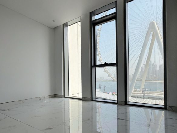 2 bedroom sea view apartment in Bluewaters Dubai