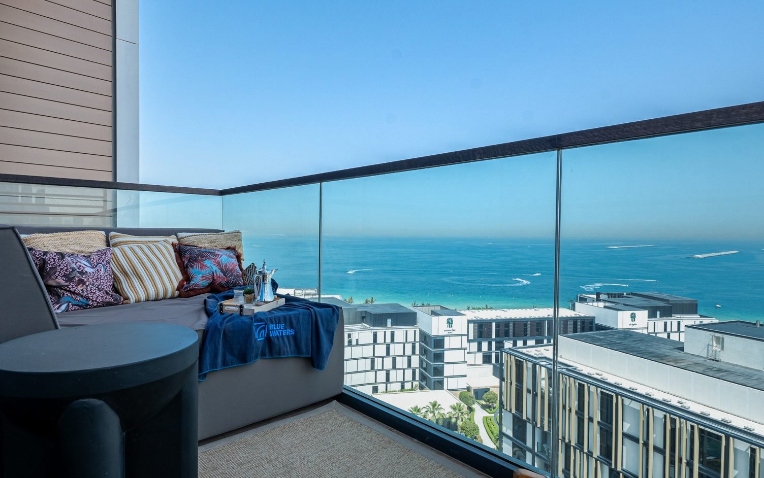 3 bedroom apartment Bluewaters with panoramic Palm and Ain Dubai views