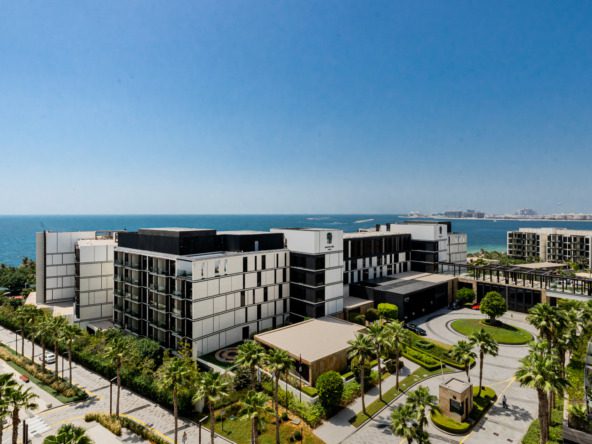 2 bedroom Bluewaters apartment with sea and Ain Dubai views