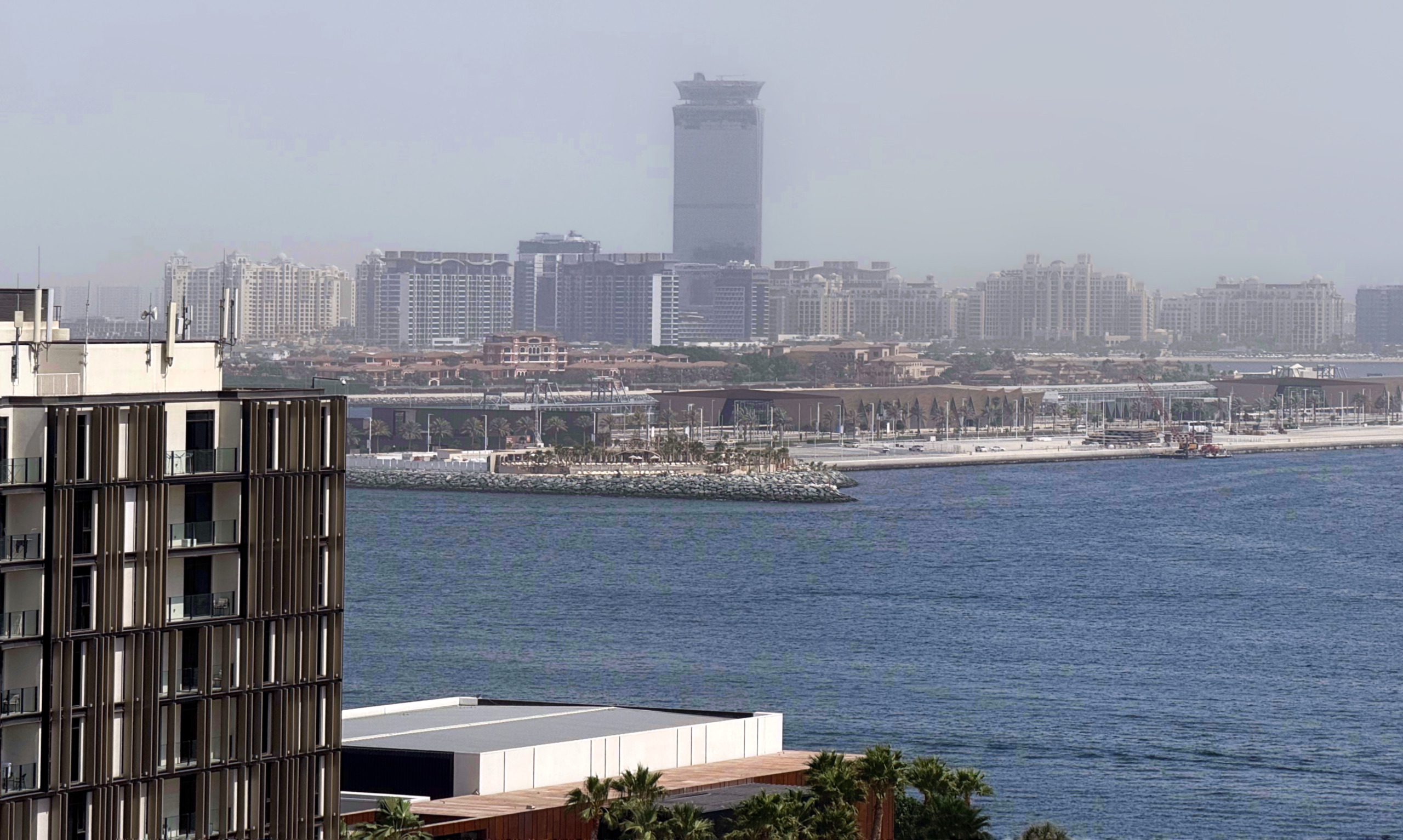 2 bedroom sea view apartment in Bluewaters Dubai