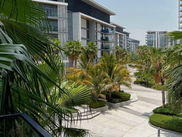 Bluewaters 1 bedroom apartment with garden and sea view terrace