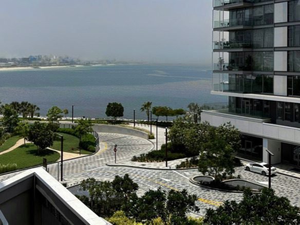Bluewaters 1 bedroom apartment with garden and sea view terrace