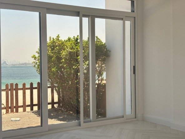 Palma Residences villa rent with sea view and private beach