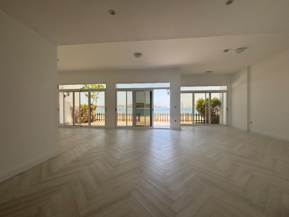 Palma Residences villa rent with sea view and private beach