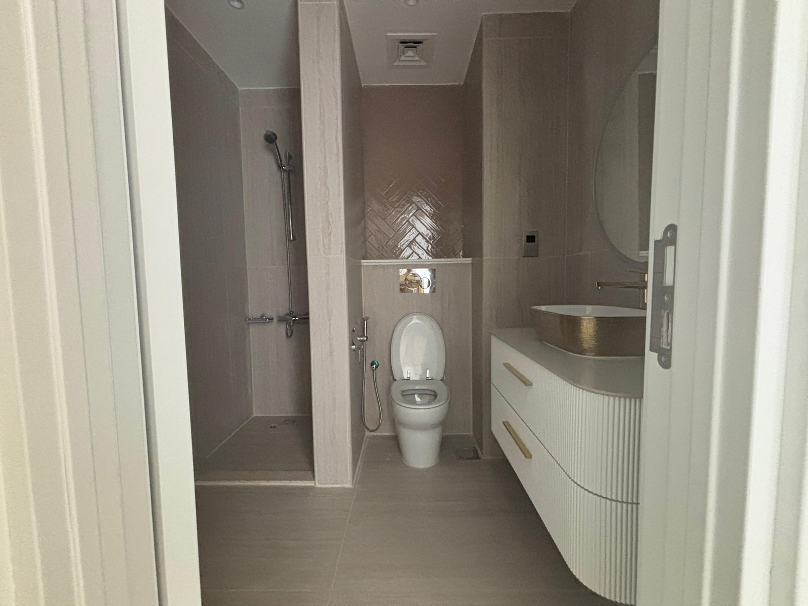 Palma Residences villa rent with sea view and private beach