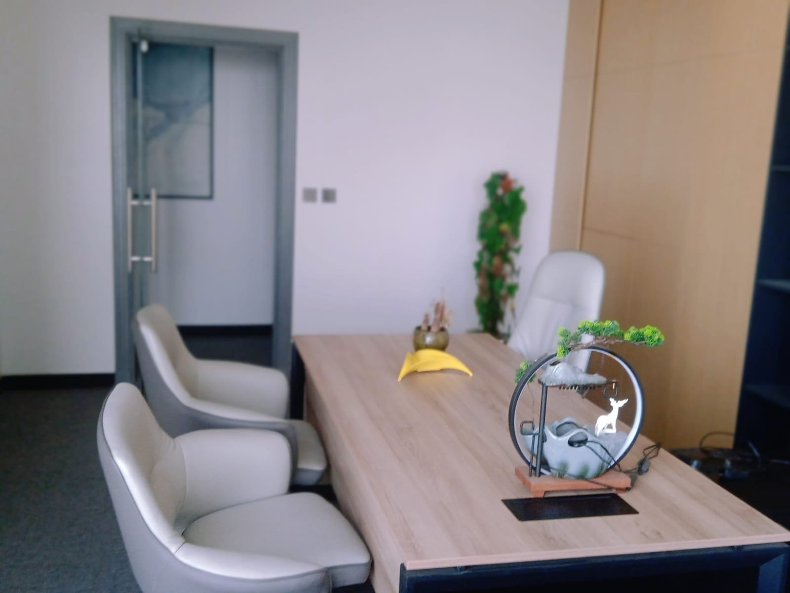 Fairmont Hotel office space for rent in Sheikh Zayed Road, Dubai