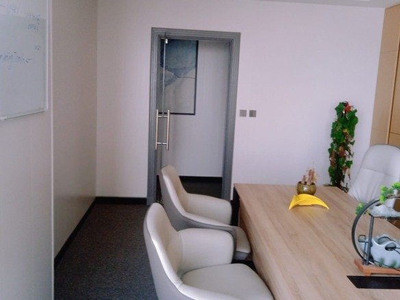 Fairmont Hotel office space for rent in Sheikh Zayed Road, Dubai