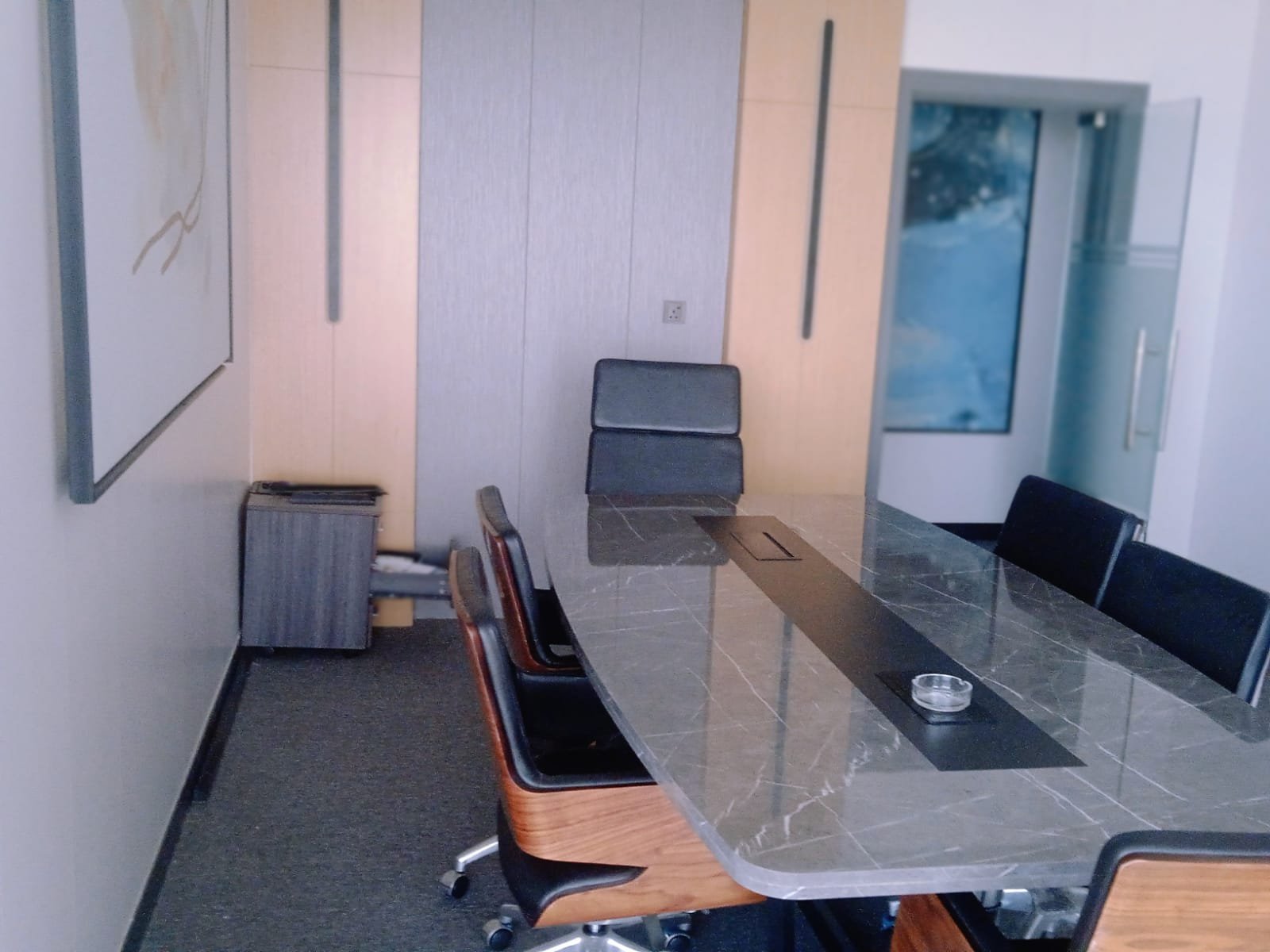 Fairmont Hotel office space for rent in Sheikh Zayed Road, Dubai