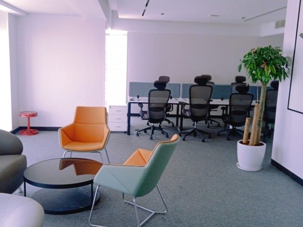 Fairmont Hotel office space for rent in Sheikh Zayed Road, Dubai