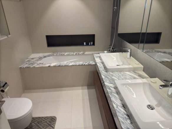 Grand Dubai Creek Harbour 3-bedroom apartment with Burj view