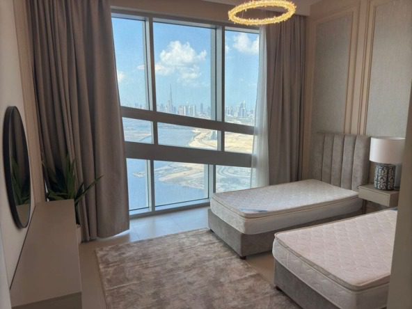 Grand Dubai Creek Harbour 3-bedroom apartment with Burj view