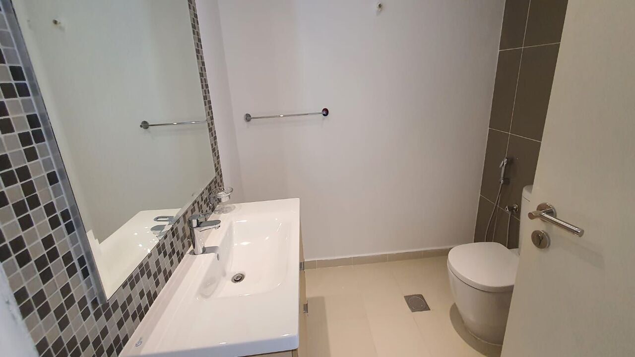 Upgraded 3 bedroom townhouse for rent in Damac Hills with garden and golf view