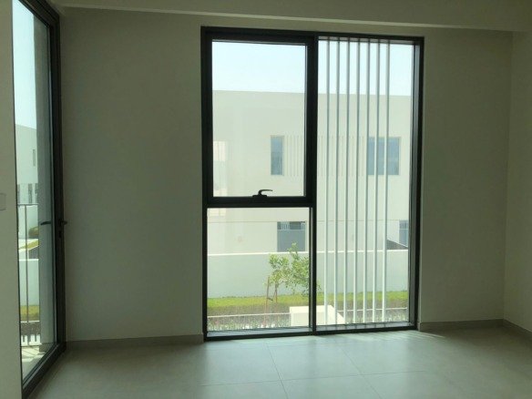 3 bedroom townhouse Talia for rent exterior view