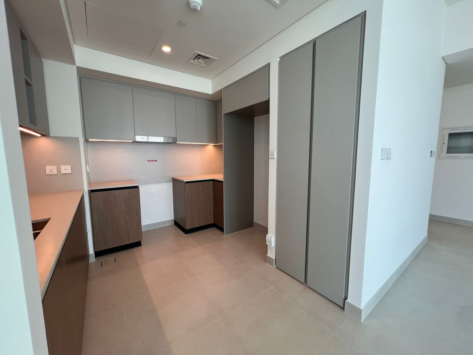 3 bedroom apartment Creek Palace with Burj Khalifa view