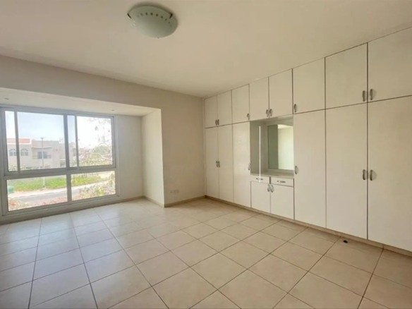 3 bedroom villa for rent in Umm Suqeim with garden and shared amenities
