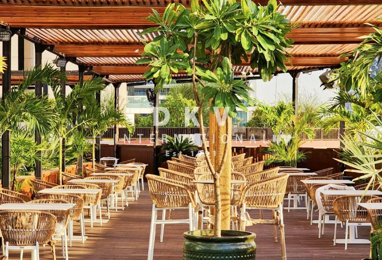 M Hotel Downtown lounge for rent – 5,678 sqft indoor/outdoor canal-view venue in Business Bay