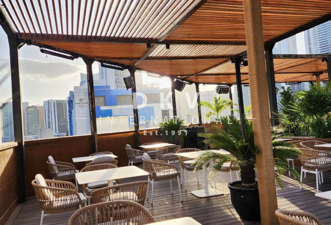 M Hotel Downtown lounge for rent – 5,678 sqft indoor/outdoor canal-view venue in Business Bay