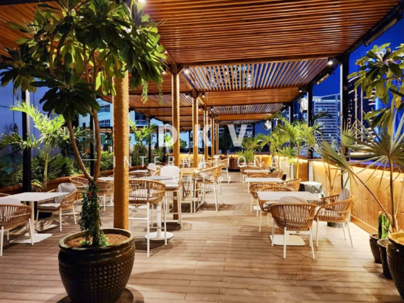 M Hotel Downtown lounge for rent – 5,678 sqft indoor/outdoor canal-view venue in Business Bay