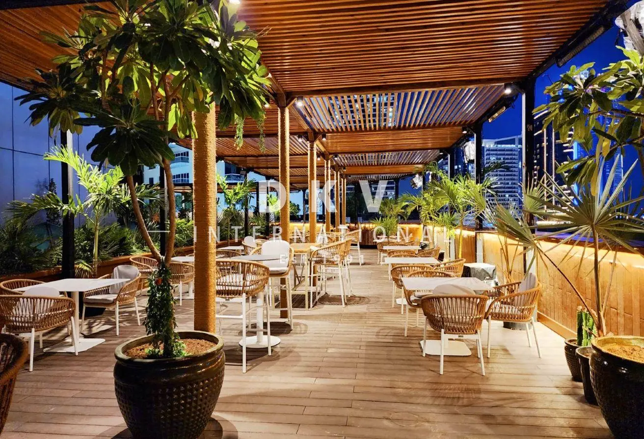 M Hotel Downtown lounge for rent – 5,678 sqft indoor/outdoor canal-view venue in Business Bay