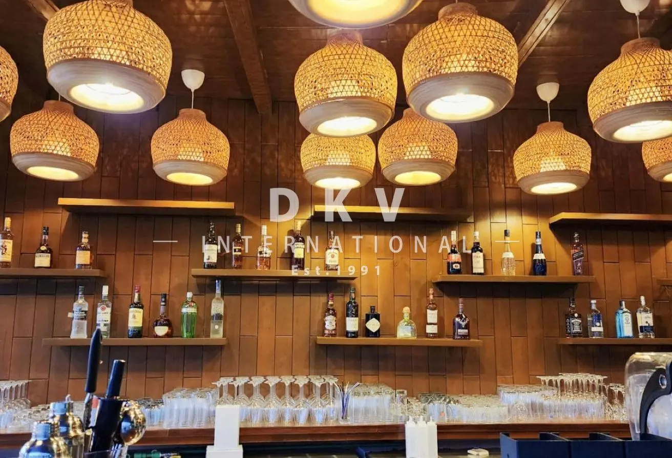 M Hotel Downtown lounge for rent – 5,678 sqft indoor/outdoor canal-view venue in Business Bay