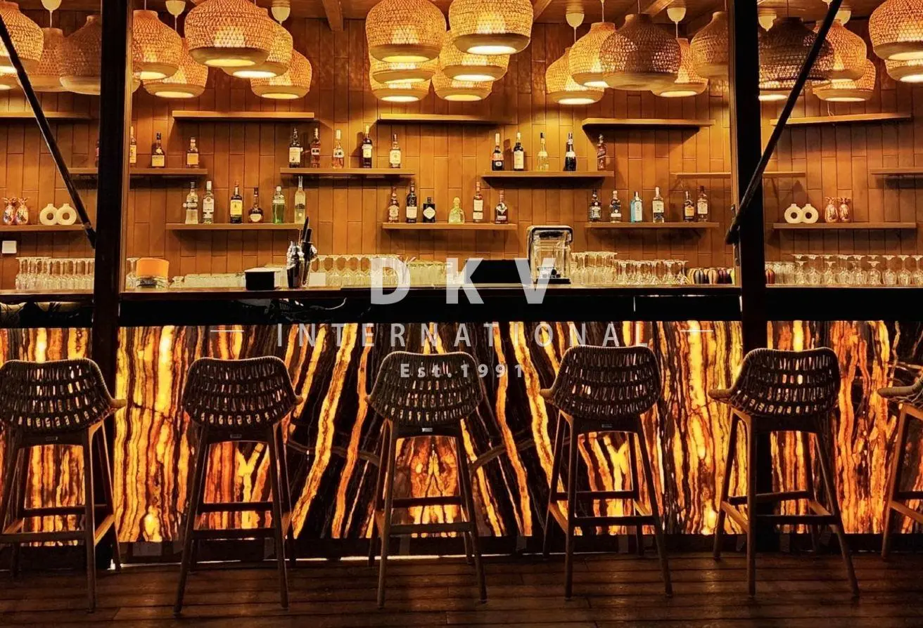 M Hotel Downtown lounge for rent – 5,678 sqft indoor/outdoor canal-view venue in Business Bay