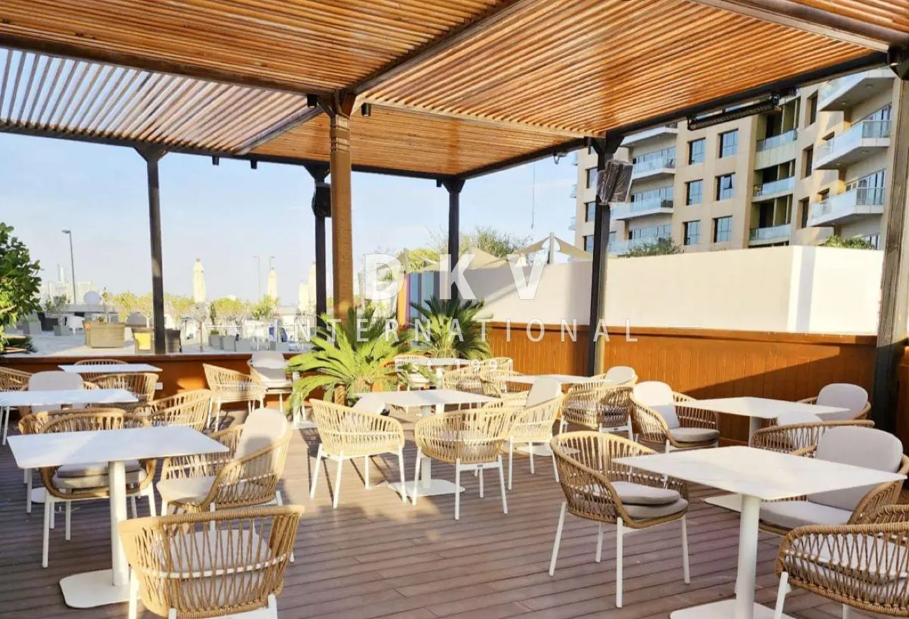 M Hotel Downtown lounge for rent – 5,678 sqft indoor/outdoor canal-view venue in Business Bay