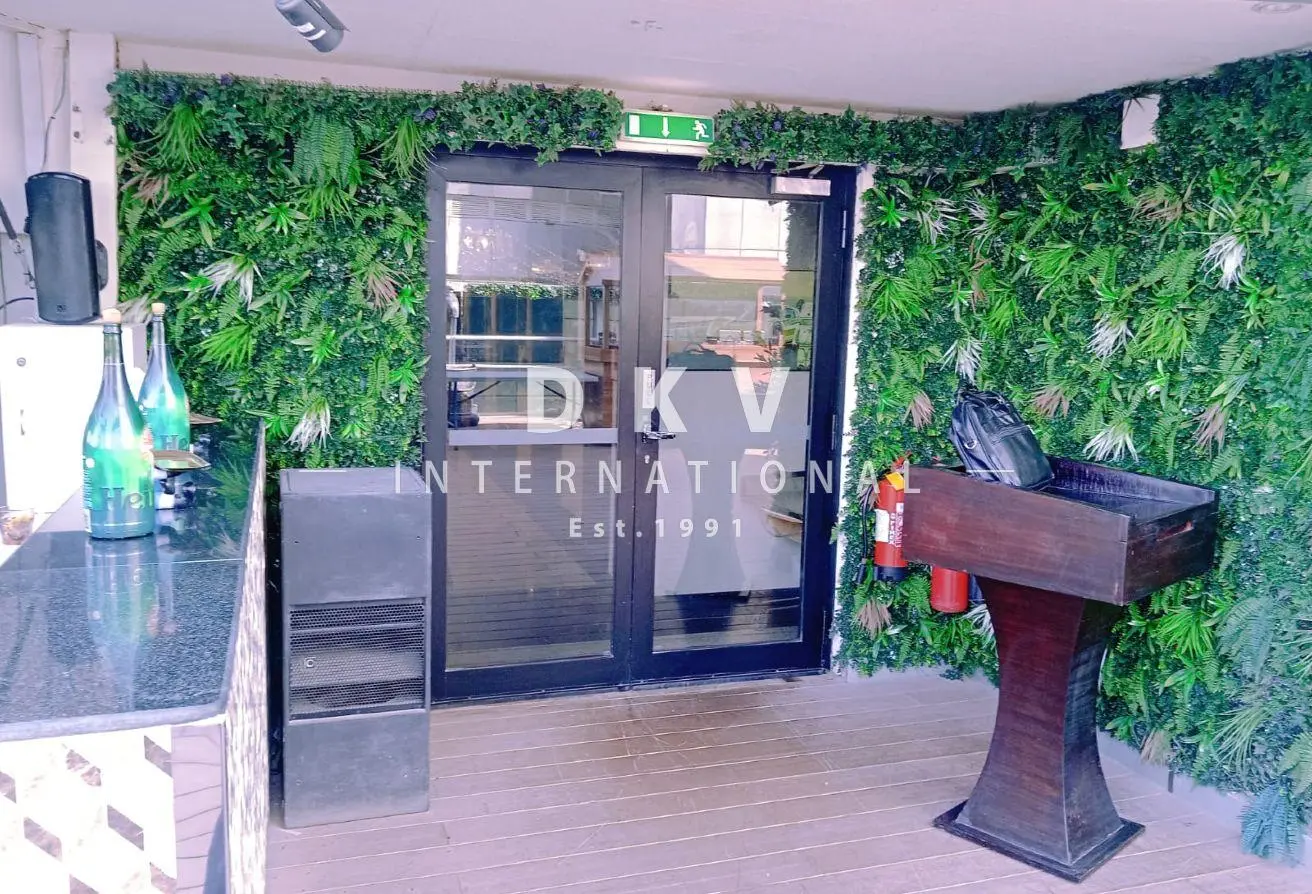 Carlton Downtown Rooftop – open-air lounge with 360° Downtown Dubai views