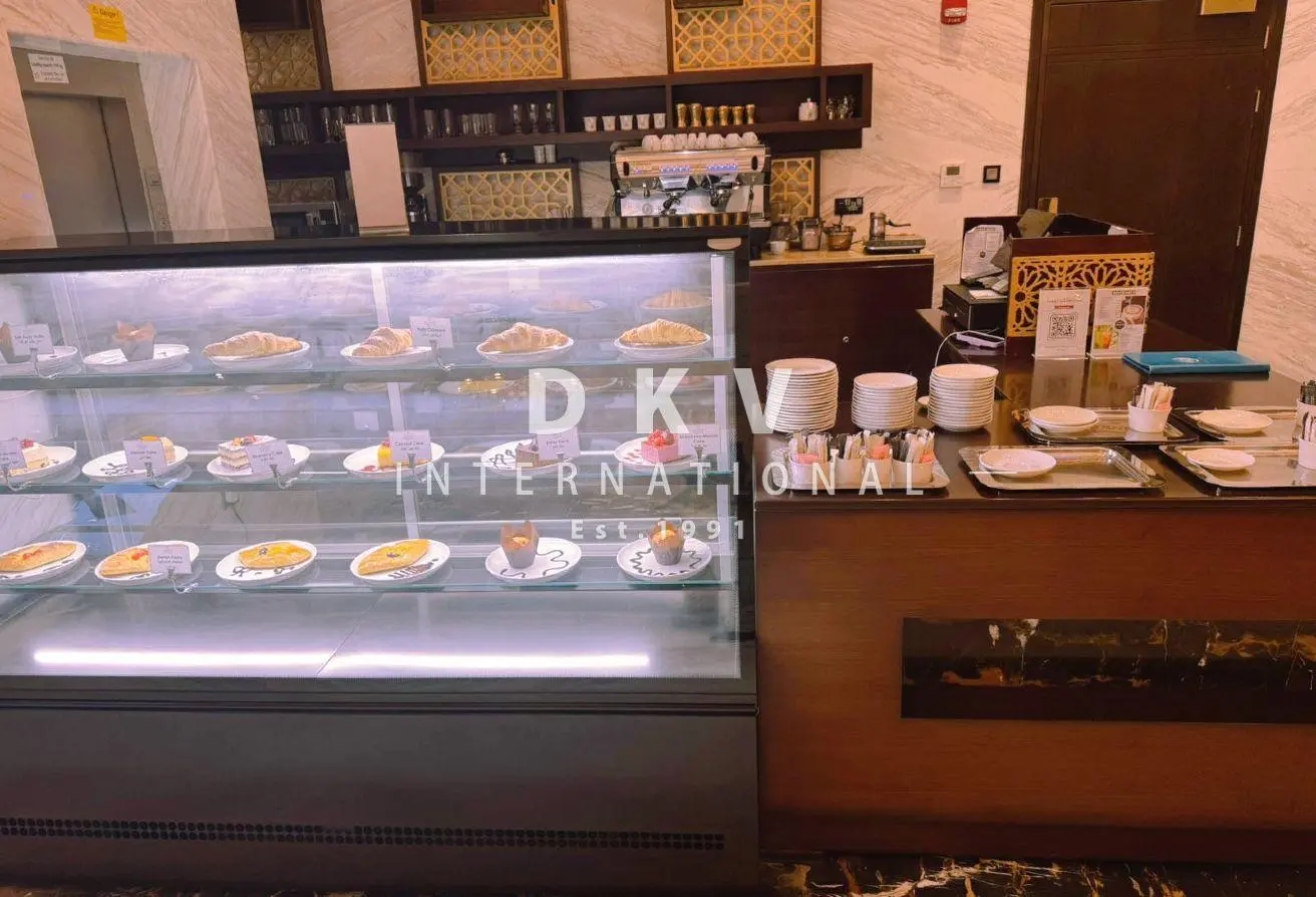 Carlton Dubai Creek shop – ground-floor branded coffee unit for rent on Baniyas Road, Deira