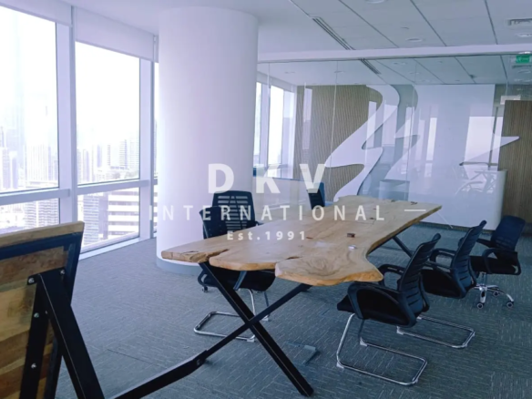 Ubora Tower office for rent – 2,360 sqft canal & Burj view with pantry, 2 parking in Business Bay
