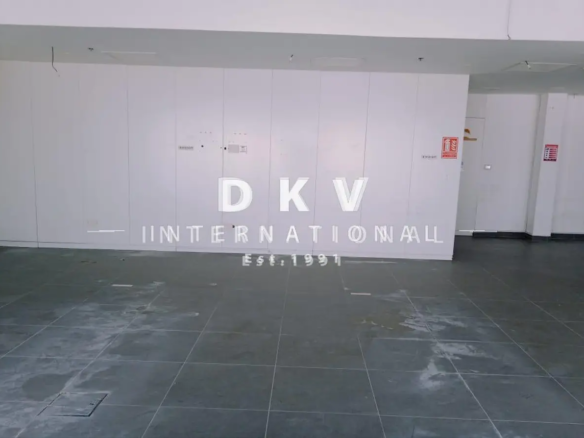 Capital Golden Tower Shop – 1,295 sqft fitted retail in Business Bay, Dubai