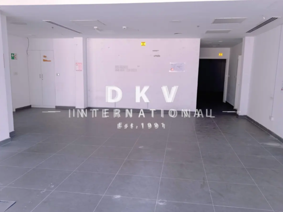 Capital Golden Tower shop – ground-floor retail for rent in Business Bay