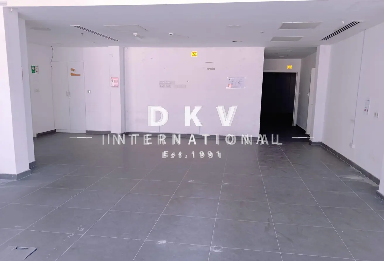 Capital Golden Tower shop – ground-floor retail for rent in Business Bay