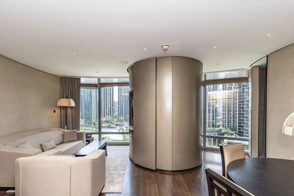 Armani Residence Dubai furnished 1 bedroom apartment with Boulevard and DIFC views inside Burj Khalifa